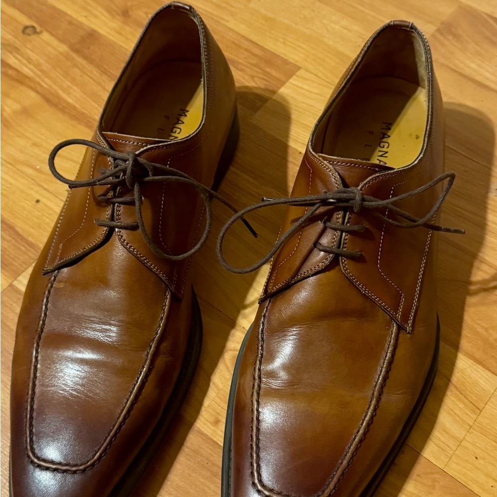 Magnanni Men's Tan Leather Derbys